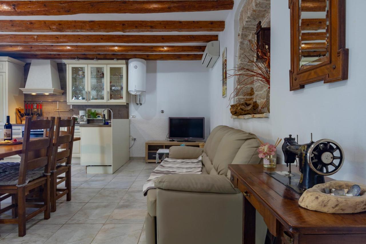 Holiday Stone House Bale Luaran gambar